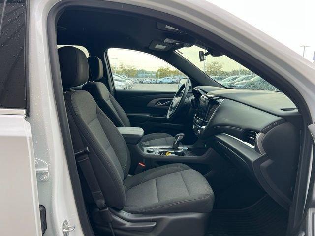 Photo of 2024 Summit White Chevrolet Traverse Limited
