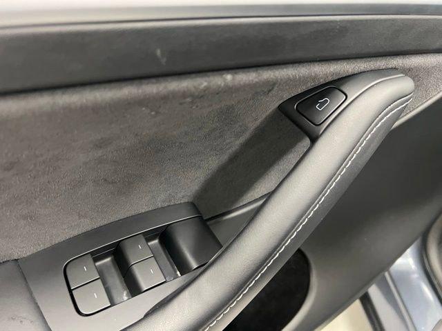 Photo of 2023 Gray Tesla Model Y