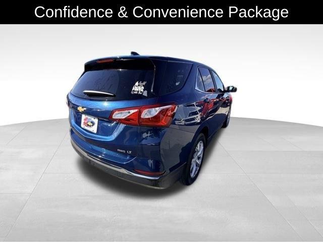 Photo of 2021 Pacific Blue Metallic Chevrolet Equinox