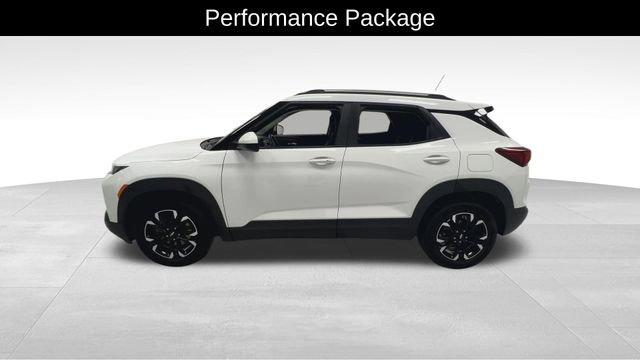 Photo of 2021 Summit White Chevrolet Trailblazer