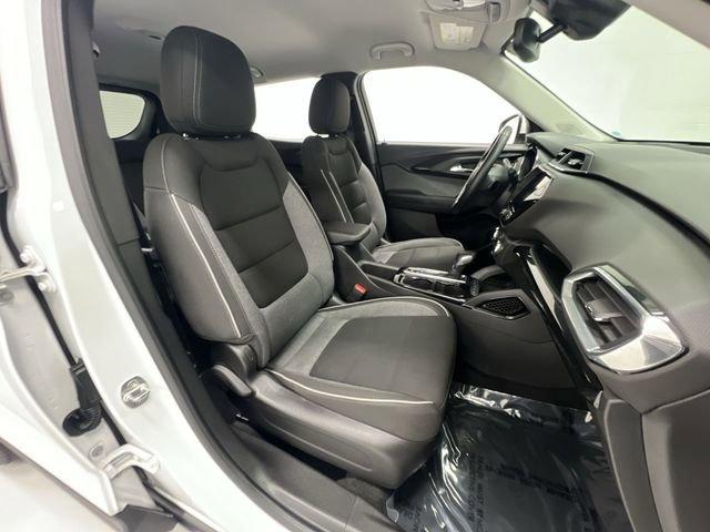Photo of 2021 Summit White Chevrolet Trailblazer