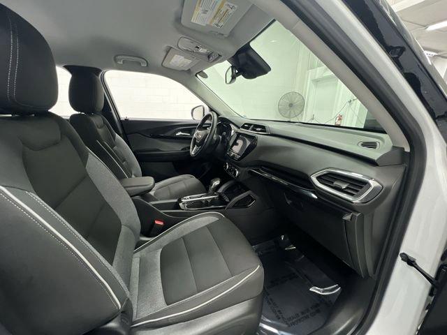 Photo of 2021 Summit White Chevrolet Trailblazer