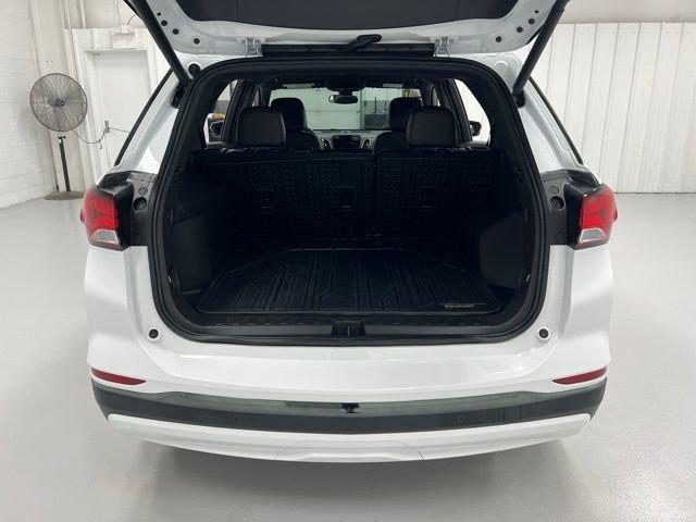 Photo of 2022 Summit White Chevrolet Equinox