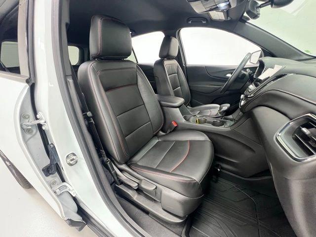 Photo of 2022 Summit White Chevrolet Equinox