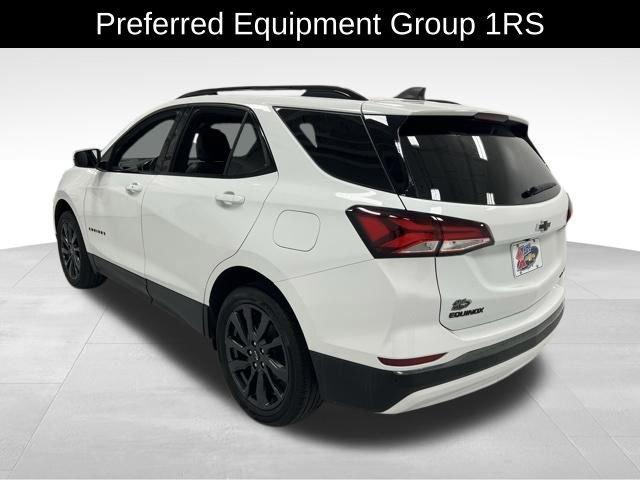 Photo of 2022 Summit White Chevrolet Equinox