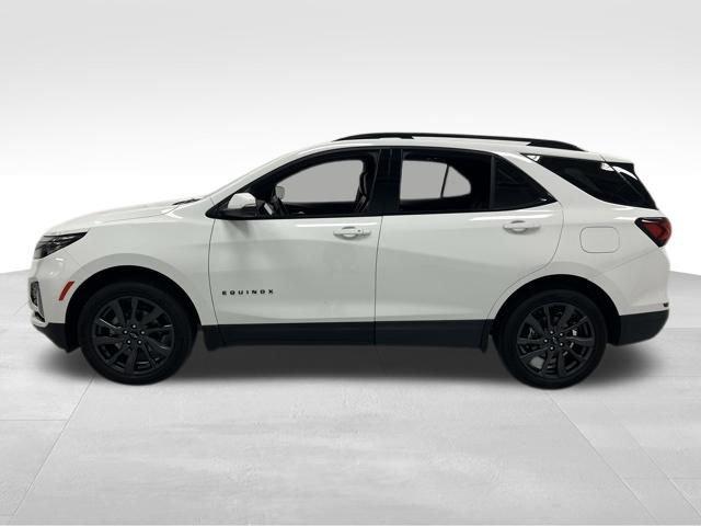 Photo of 2022 Summit White Chevrolet Equinox