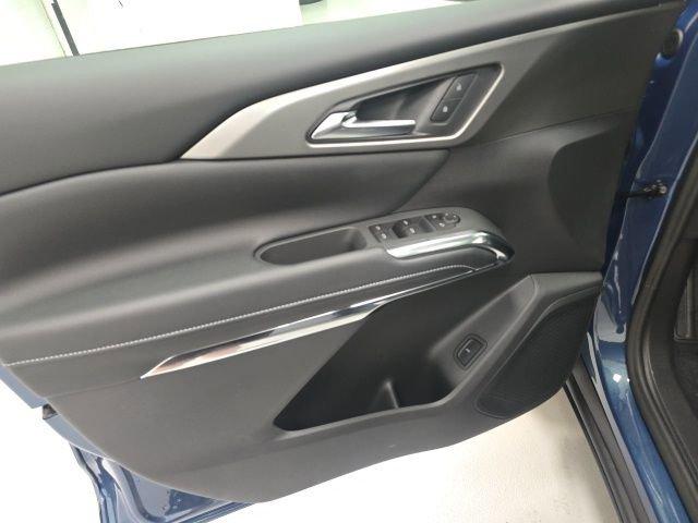 Photo of 2026 Lakeshore Blue Metallic Chevrolet Traverse