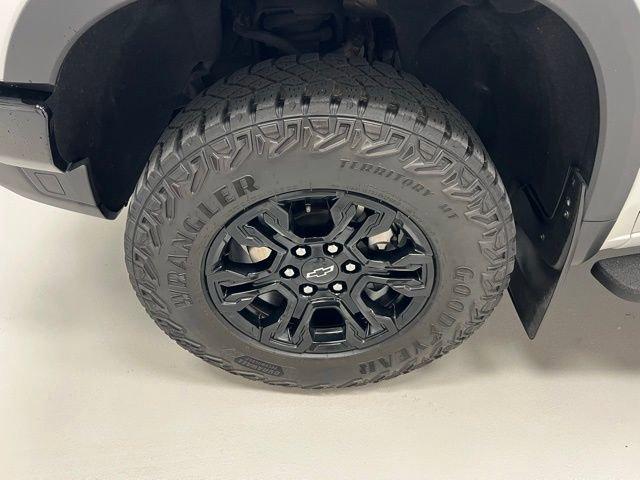 Photo of 2023 Summit White Chevrolet Silverado 1500
