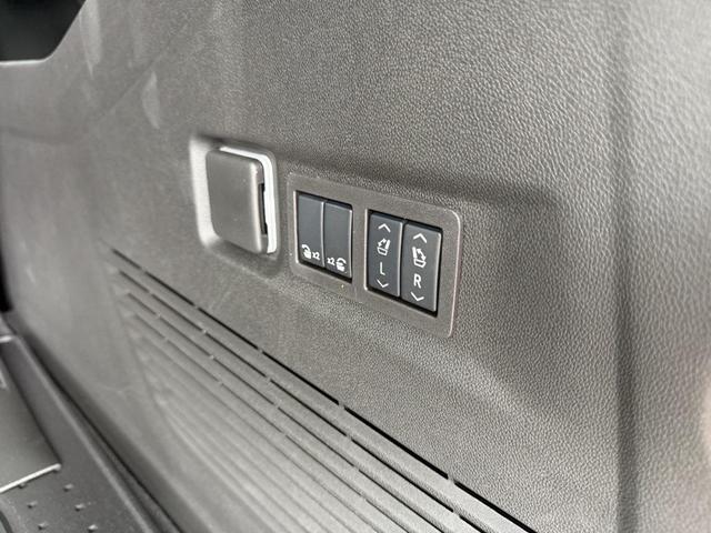 Photo of 2025 Radiant Red Tintcoat Chevrolet Suburban