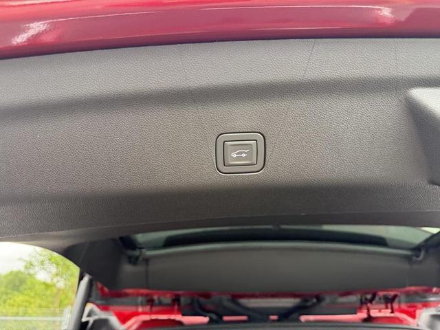 Photo of 2025 Radiant Red Tintcoat Chevrolet Suburban