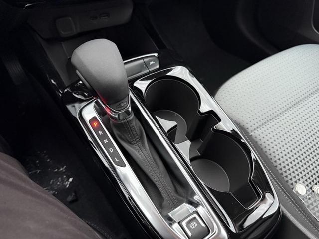 Photo of 2025 Summit White Chevrolet Trax