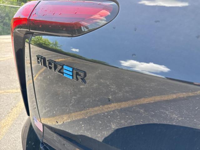 Photo of 2025 Black Chevrolet Blazer EV