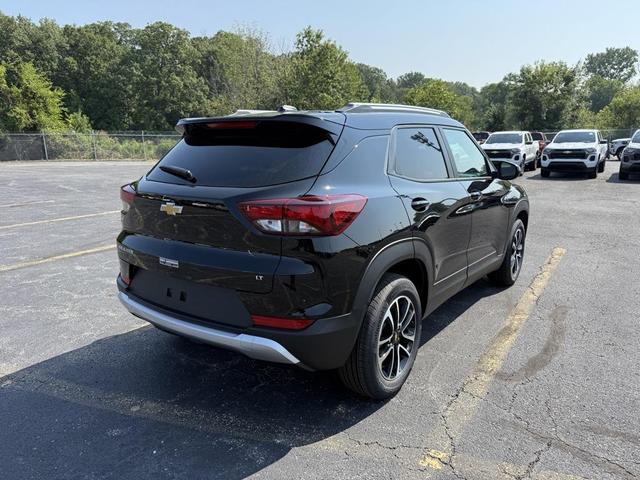 Photo of 2026 Mosaic Black Metallic Chevrolet Trailblazer