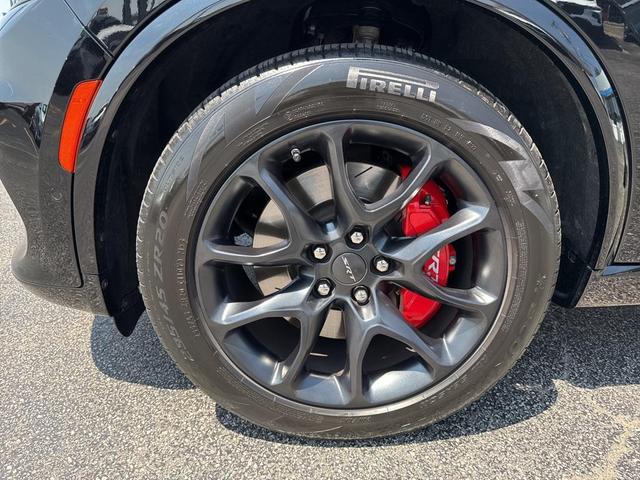 Photo of 2023 DB Black Crystal Clearcoat Dodge Durango