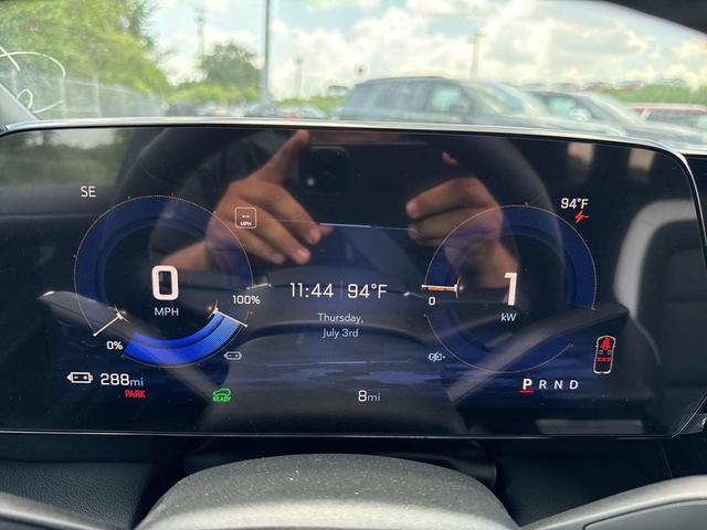 Photo of 2025 Summit White Chevrolet Blazer EV