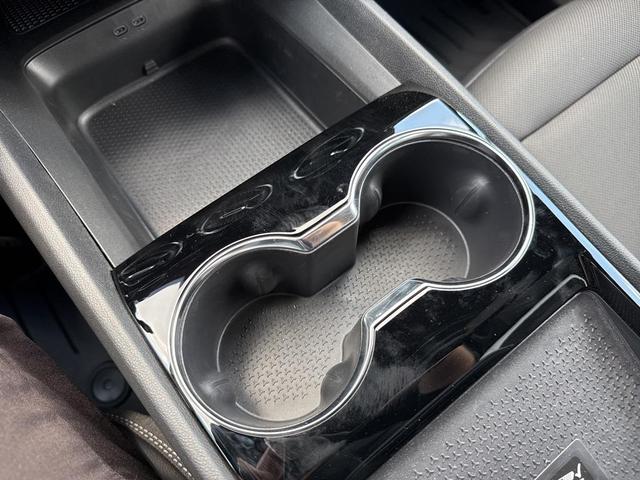 Photo of 2025 Summit White Chevrolet Blazer EV