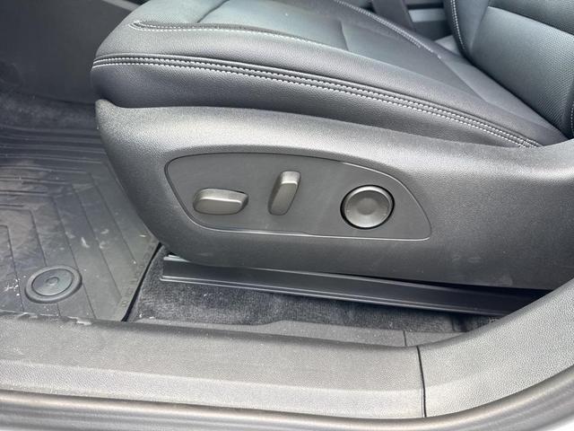 Photo of 2025 Summit White Chevrolet Blazer EV