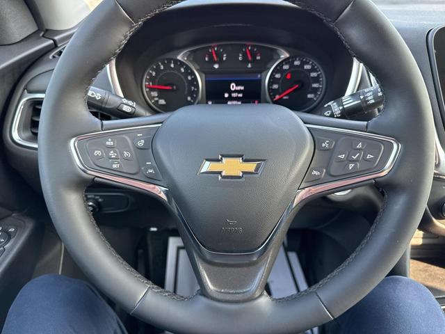 Photo of 2024 Mosaic Black Metallic Chevrolet Equinox
