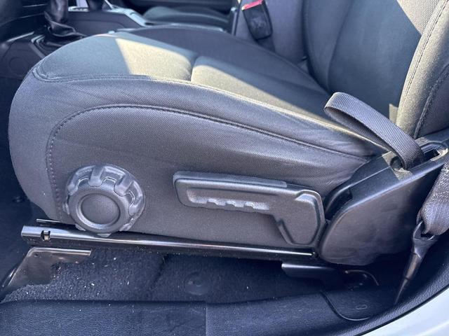 Photo of 2020 Bright White Clearcoat Jeep Gladiator