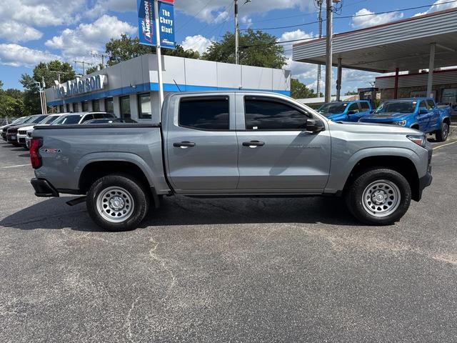 Photo of 2023 Sterling Gray Metallic Chevrolet Colorado