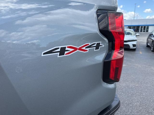 Photo of 2023 Sterling Gray Metallic Chevrolet Colorado