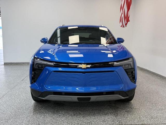 Photo of 2025 Riptide Blue Metallic Chevrolet Blazer EV