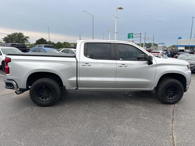 Photo of 2020 Silver Ice Metallic Chevrolet Silverado 1500