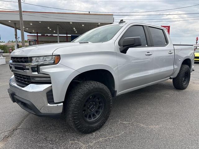 Photo of 2020 Silver Ice Metallic Chevrolet Silverado 1500