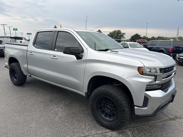 Photo of 2020 Silver Ice Metallic Chevrolet Silverado 1500
