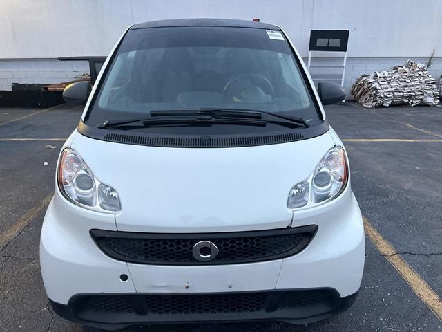 Photo of 2013 Crystal White smart ForTwo