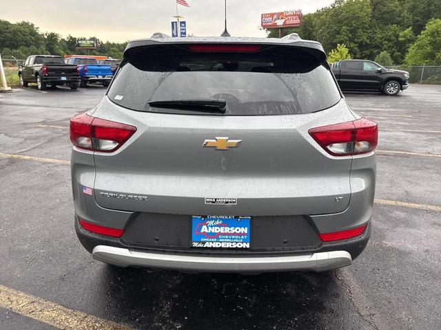 Photo of 2026 Sterling Gray Metallic Chevrolet Trailblazer