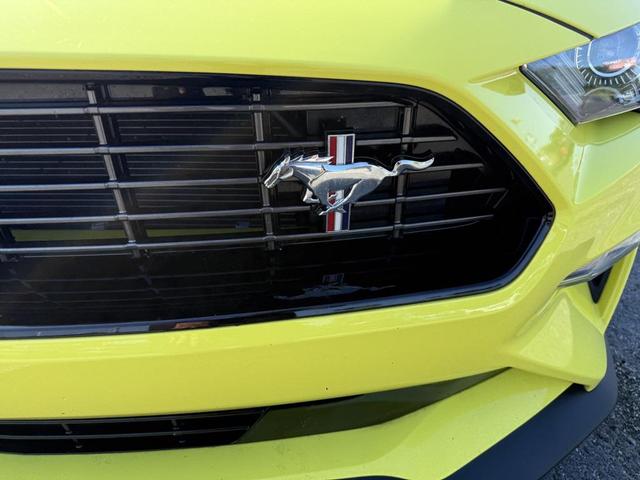 Photo of 2021 Yellow Ford Mustang