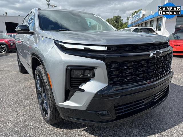 Photo of 2024 Sterling Gray Metallic Chevrolet Traverse