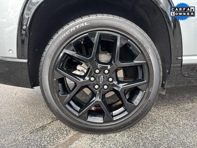 Photo of 2024 Sterling Gray Metallic Chevrolet Traverse