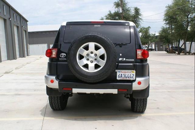 Photo of 2009 Black Toyota FJ Cruiser