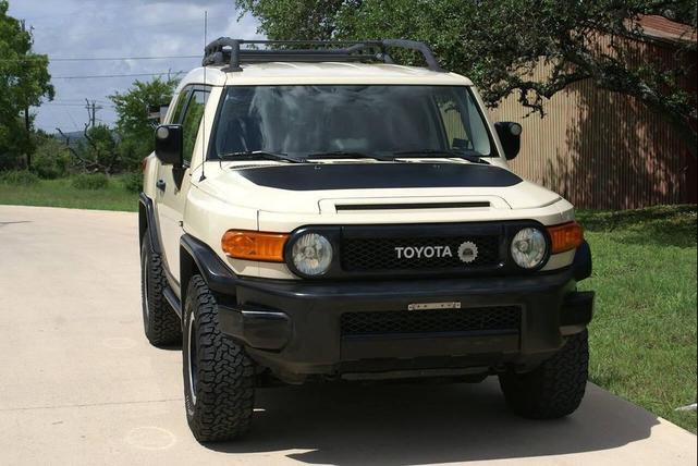 Photo of 2010 Sandstorm Toyota FJ Cruiser