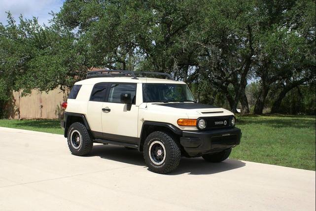 Photo of 2010 Sandstorm Toyota FJ Cruiser