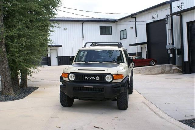 Photo of 2010 Sandstorm Toyota FJ Cruiser