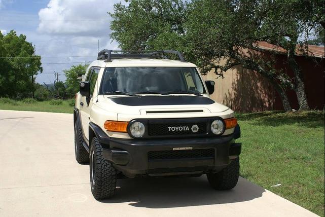 Photo of 2010 Sandstorm Toyota FJ Cruiser