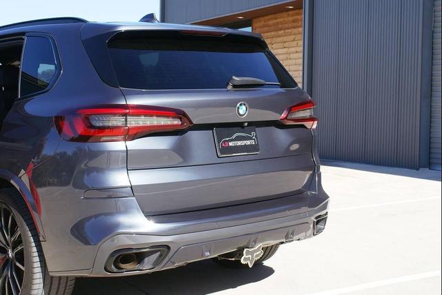 Photo of 2022 Gray BMW X5