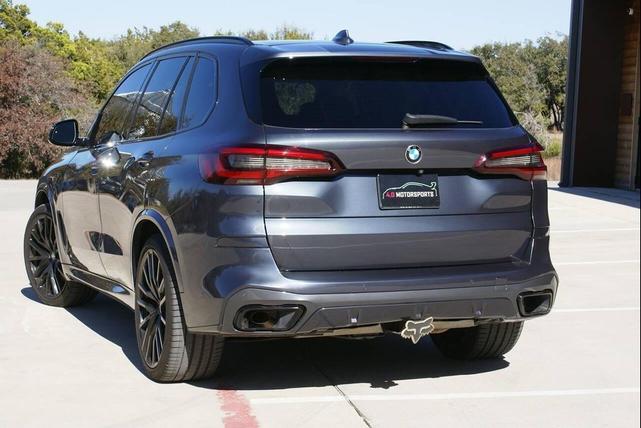 Photo of 2022 Gray BMW X5