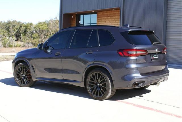 Photo of 2022 Gray BMW X5