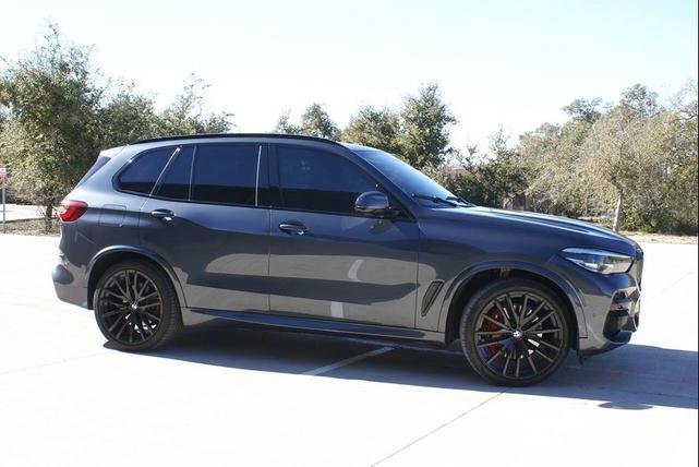 Photo of 2022 Gray BMW X5
