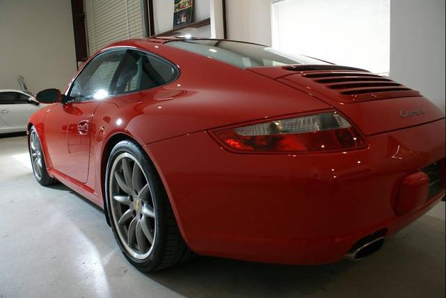 Photo of 2008 Guards Red Porsche 911