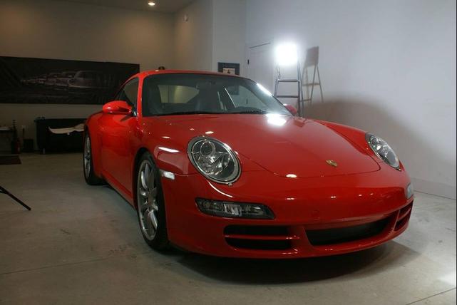 Photo of 2008 Guards Red Porsche 911