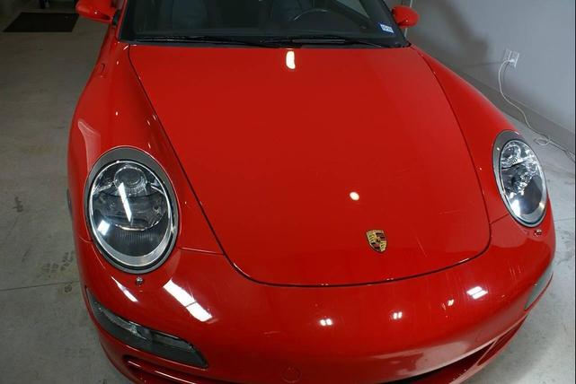 Photo of 2008 Guards Red Porsche 911