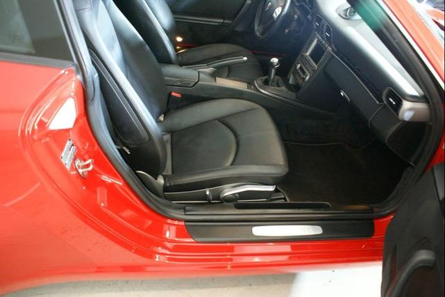 Photo of 2008 Guards Red Porsche 911