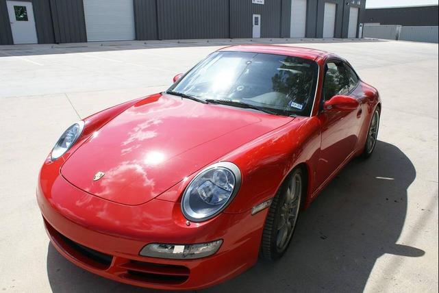 Photo of 2008 Guards Red Porsche 911