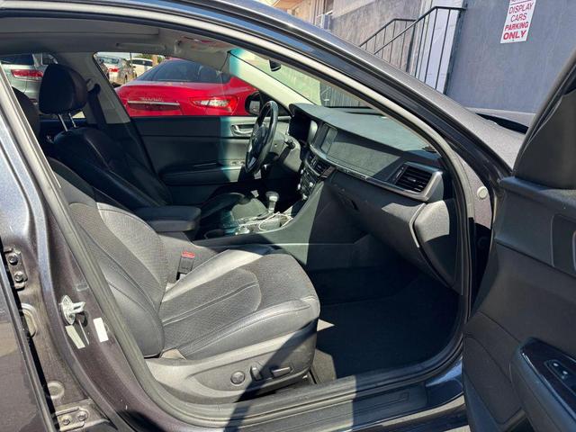 Photo of 2018 Gray Kia Optima