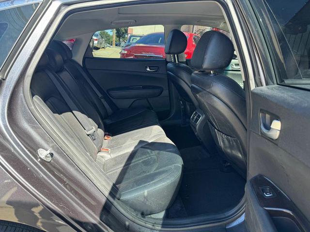 Photo of 2018 Gray Kia Optima